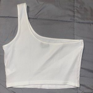 ONE SHOULDER CROP